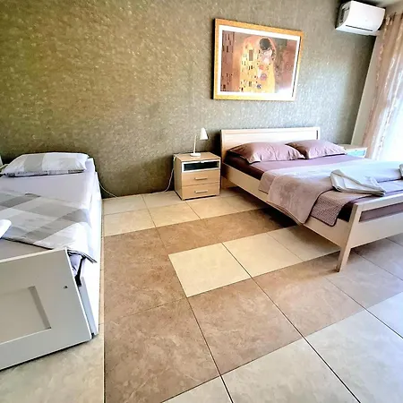 Apartman Apartment With Pool Near Split *