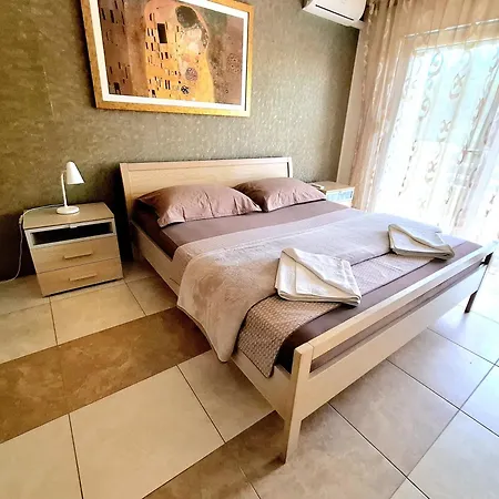 Apartman Apartment With Pool Near Split *