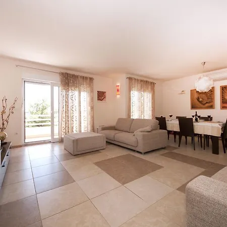 With Pool Near Apartman Split